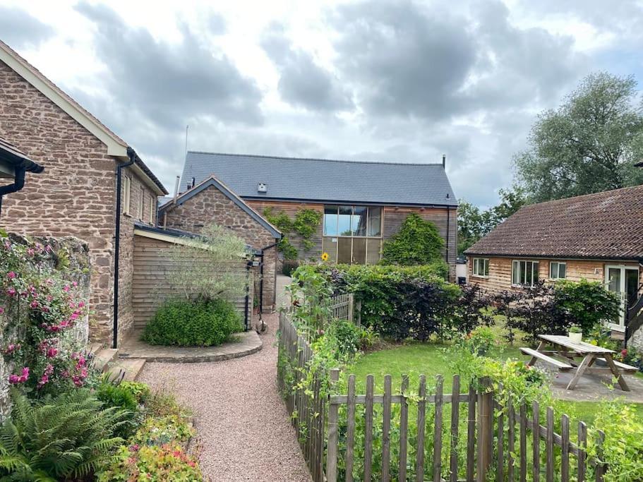 Cosy Cottage On Banks Of River Wye Foy Eksteriør bilde